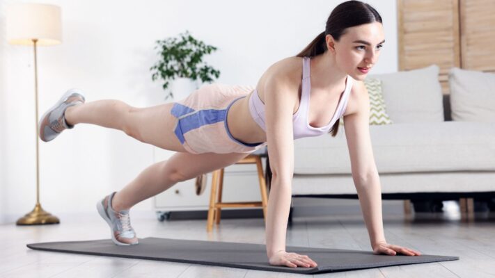 Evde Yapılabilecek Etkili Spor Hareketleri Nelerdir?